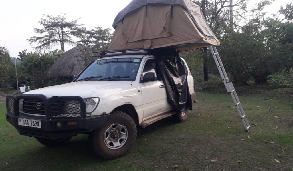 land cruiser Gx rental east africa with a rooftop tent