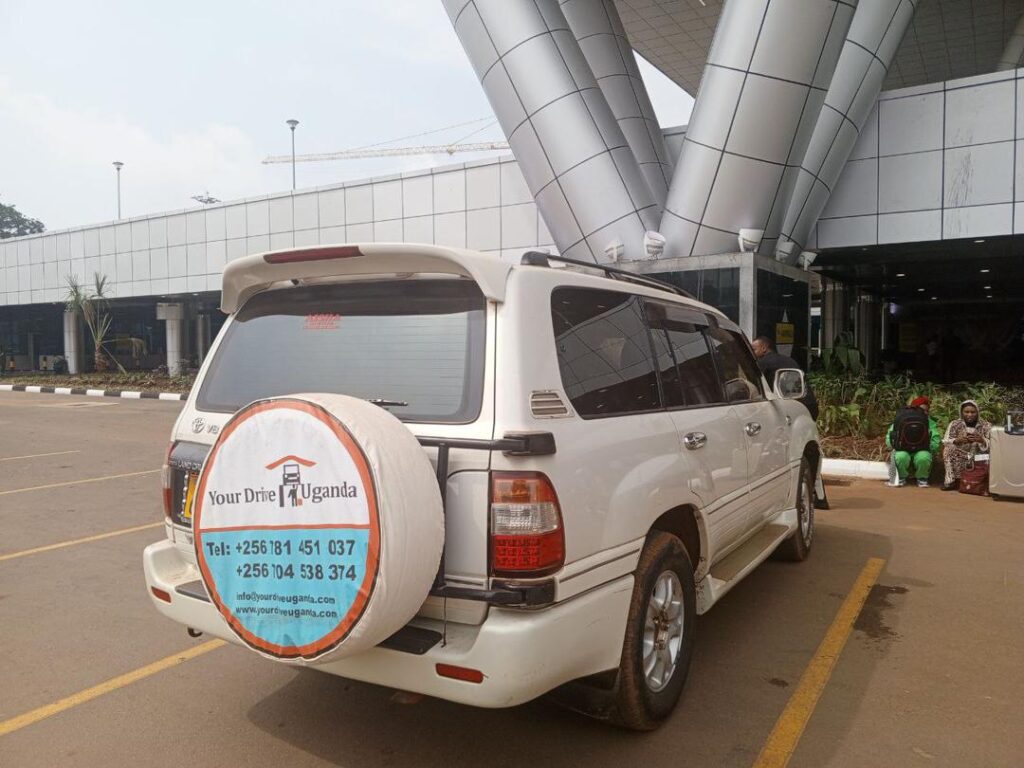 land cruiser V8 rental east africa for self drive